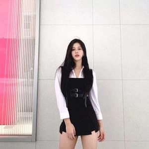 Meet your Posher, Nuen